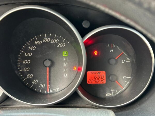 MAZDA 3 PLATA 2006 - Imagen 10