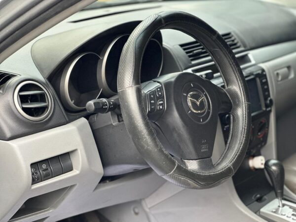 MAZDA 3 PLATA 2006 - Imagen 9