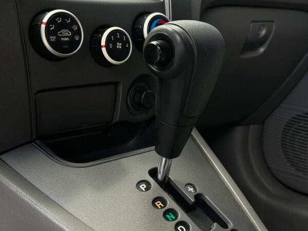 HYUNDAI TUCSON 2008 VERDE - Imagen 10