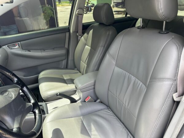 TOYOTA COROLLA SENSACIÓN 2007 PLATA - Imagen 5