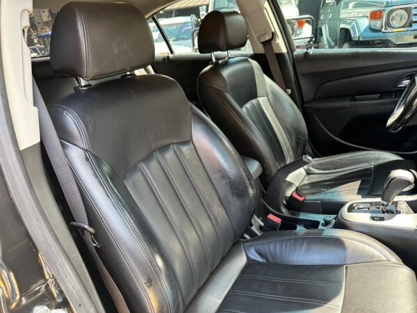 CHEVROLET CRUZE 2013 NEGRO - Imagen 4