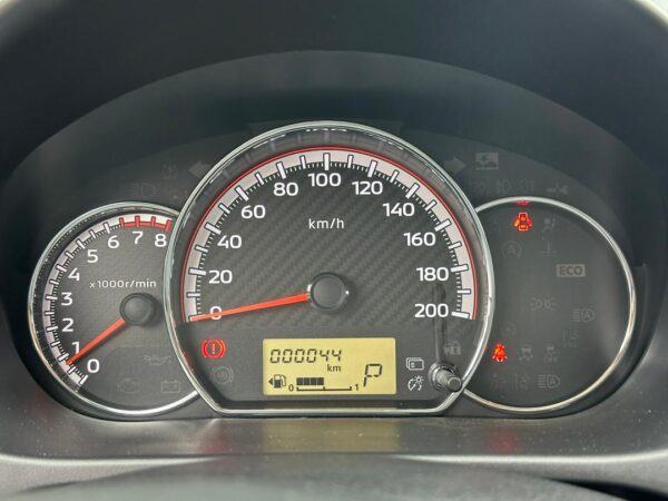 MITSUBISHI ATTRAGE 2025 PLATA - Imagen 7