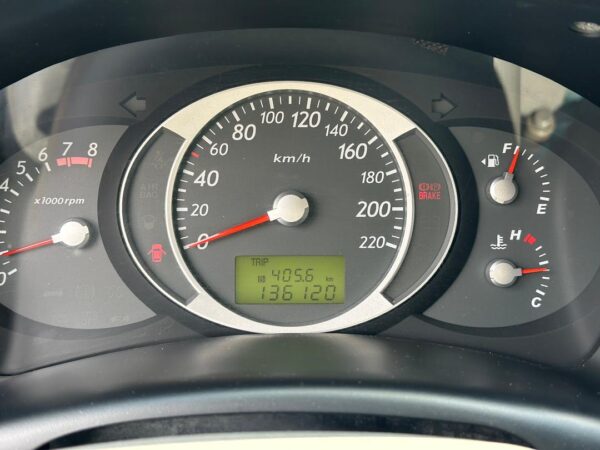 HYUNDAI TUCSON 2008 PLATA - Imagen 10