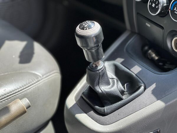 HYUNDAI TUCSON 2008 PLATA - Imagen 5
