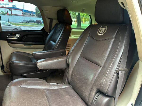 CADILLAC ESCALADE PLATINUM 2011 BLANCO - Imagen 6
