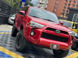 TOYOTA 4RUNNER SR5 2017 ROJO