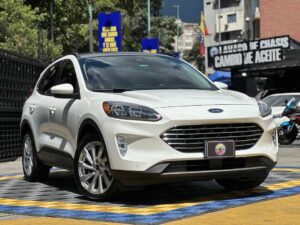 FORD ESCAPE TITANIUM 2022 BLANCO