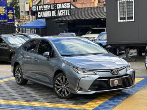 TOYOTA COROLLA SEG 2023 GRIS