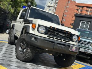 TOYOTA LAND CRUISER LX 2024 BLANCO