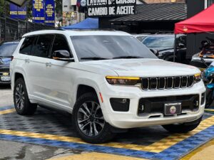JEEP GRAND CHEROKEE OVERLAND 2023 BLANCO