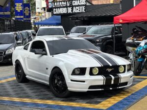 FORD MUSTANG GT 2007 BLANCO