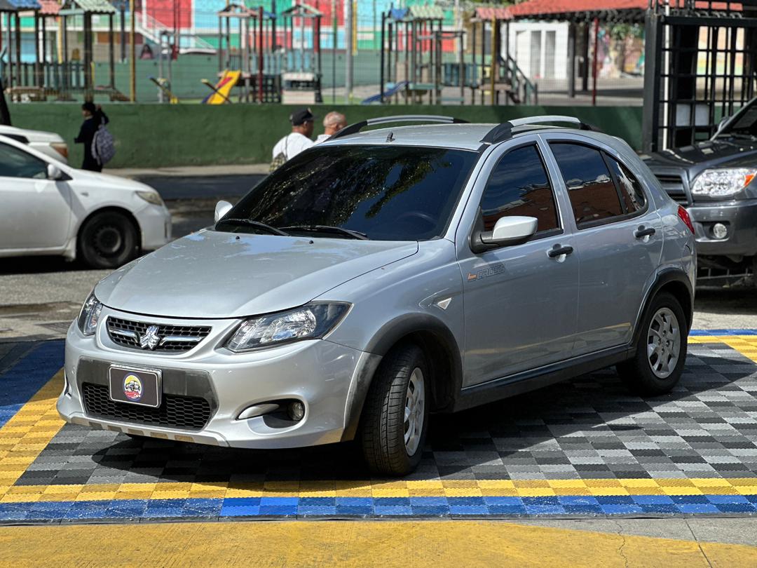 SAIPA QUIK CROSS 2023 PLATA