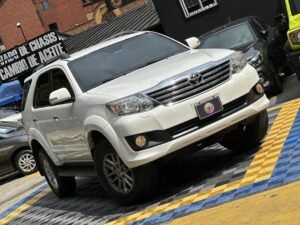 TOYOTA FORTUNER SR 2015 BLANCO