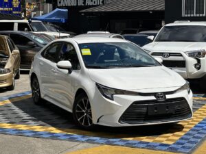 TOYOTA COROLLA LEVIN 2025 BLANCO / 0KM
