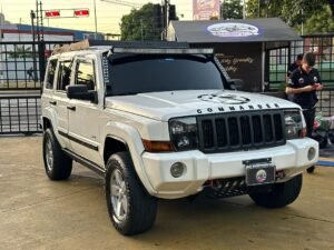 JEEP COMMANDER LIMITED 2007 BLANCO