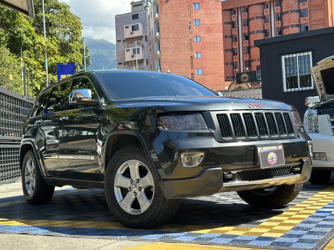 JEEP GRAND CHEROKEE LIMITED 2011 GRIS