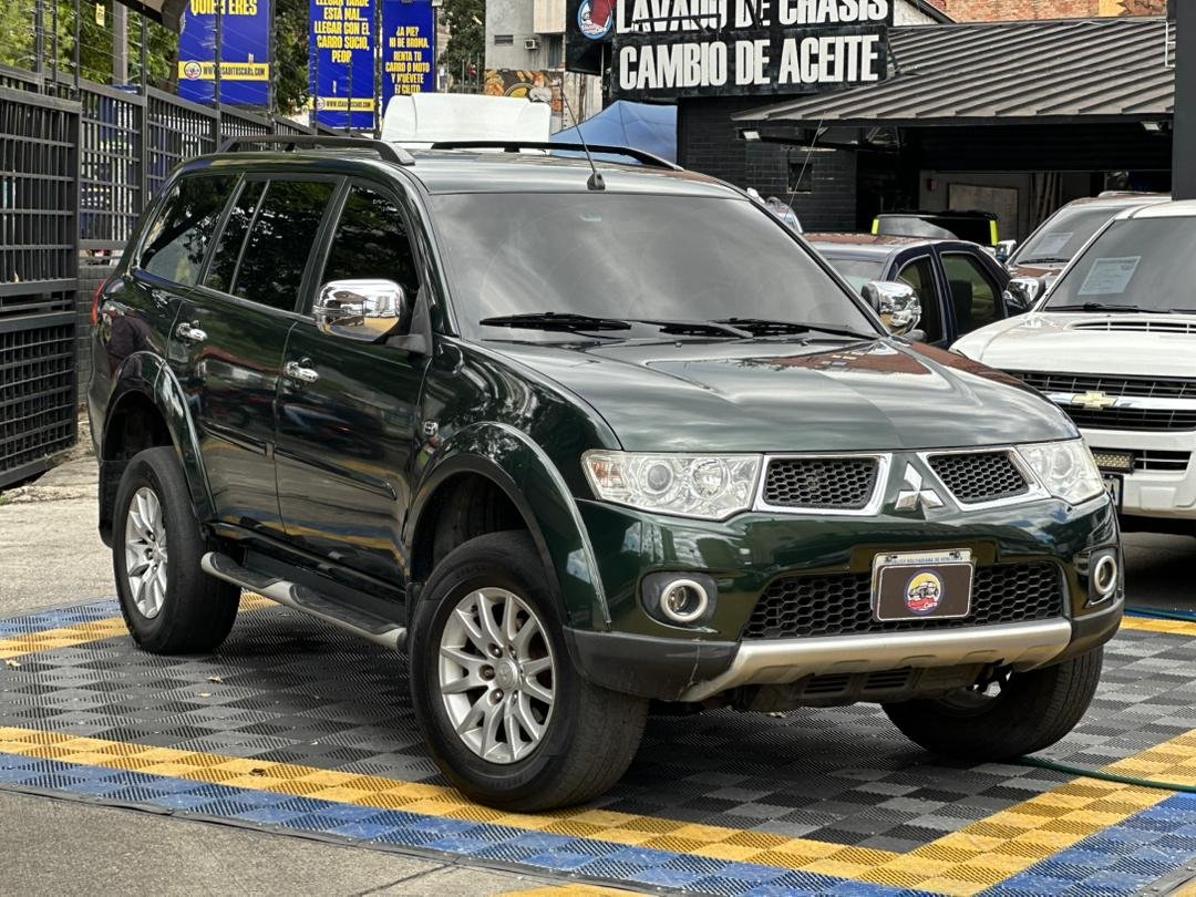 MITSUBISHI MONTERO SPORT GLS 2014 VERDE