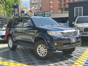 TOYOTA FORTUNER SR 2012 AZUL