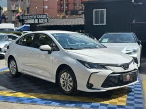 TOYOTA COROLLA D4T 2024 BLANCO