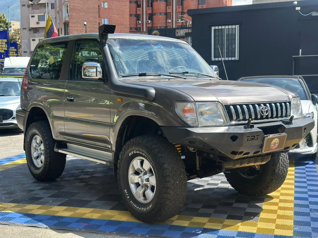 TOYOTA MERU 2007 GRIS