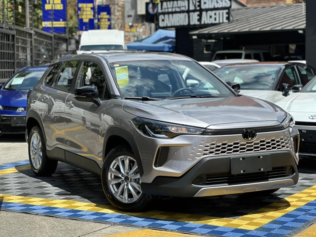 TOYOTA COROLLA CROSS 2025 PLATA