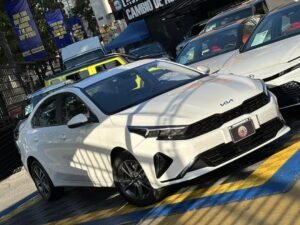 KIA K3 2025 BLANCO