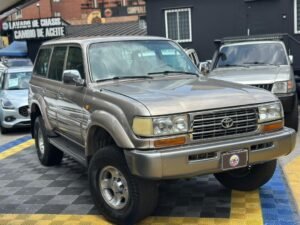 TOYOTA BURBUJA VX 2006 BEIGE