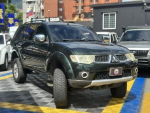 MITSUBISHI MONTERO SPORT GLS 2014 VERDE