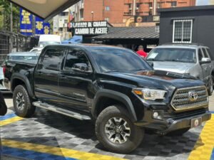 TOYOTA TACOMA TRD OFF ROAD 2016 NEGRO