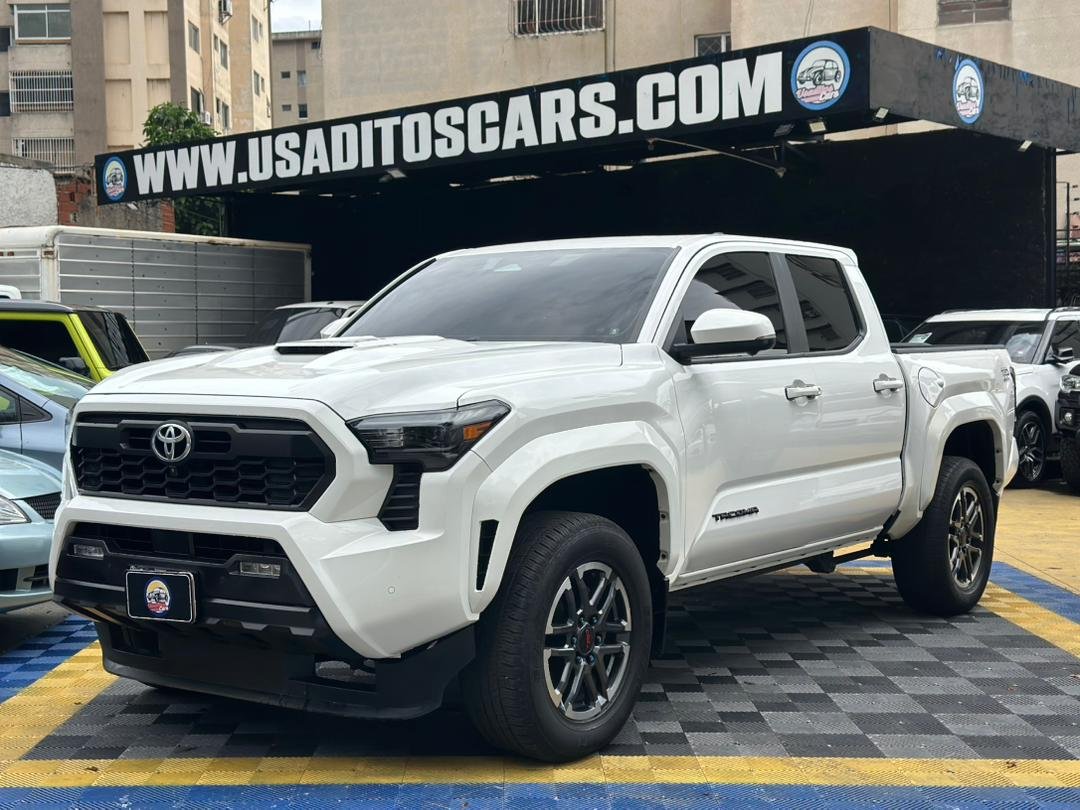 TOYOTA TACOMA TRD SPORT 2024 BLANCO