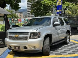 CHEVROLET TAHOE LTZ 2013 PLATA