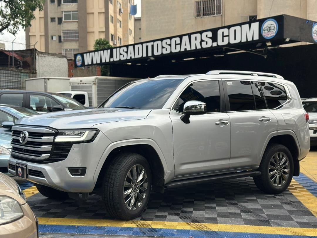 TOYOTA LC300 VX 2025 PLATA