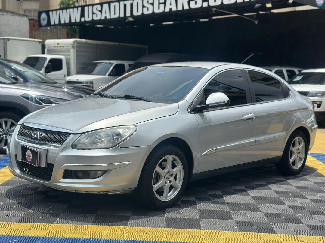 CHERY ORINOCO 2011 PLATA